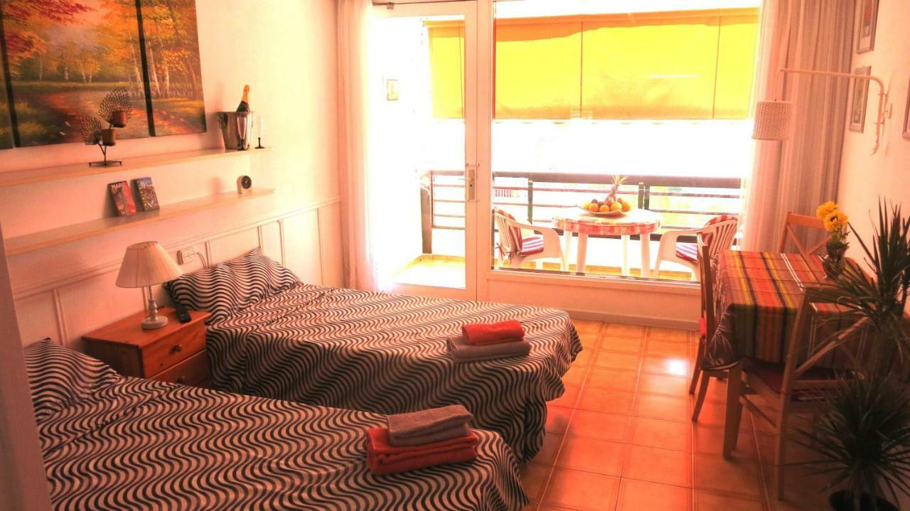 Studio In Perfect Location Playa de las Americas  Exterior photo